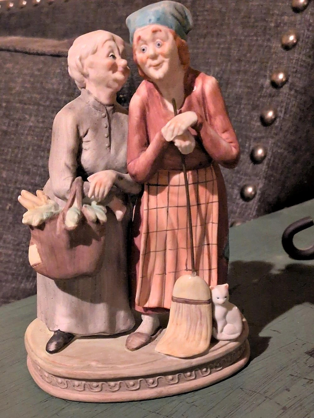 Lefton Vintage Gossiping Old Ladies ceramic figurine